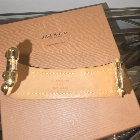 Louis Vuitton Gold and Brown Bracelet never worn - Picture 4 of 12